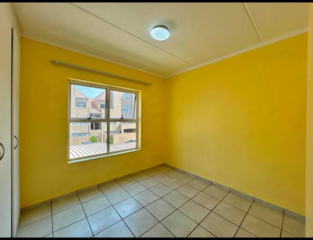 2 BEDROOM APARTMENT FOR SALE IN FERNDALE